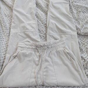 Lululemon Athletica Cream Dance Studio Mid- RiseJogger Pants